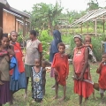 indonesia-fayu-frauen-und-kinder.jpg